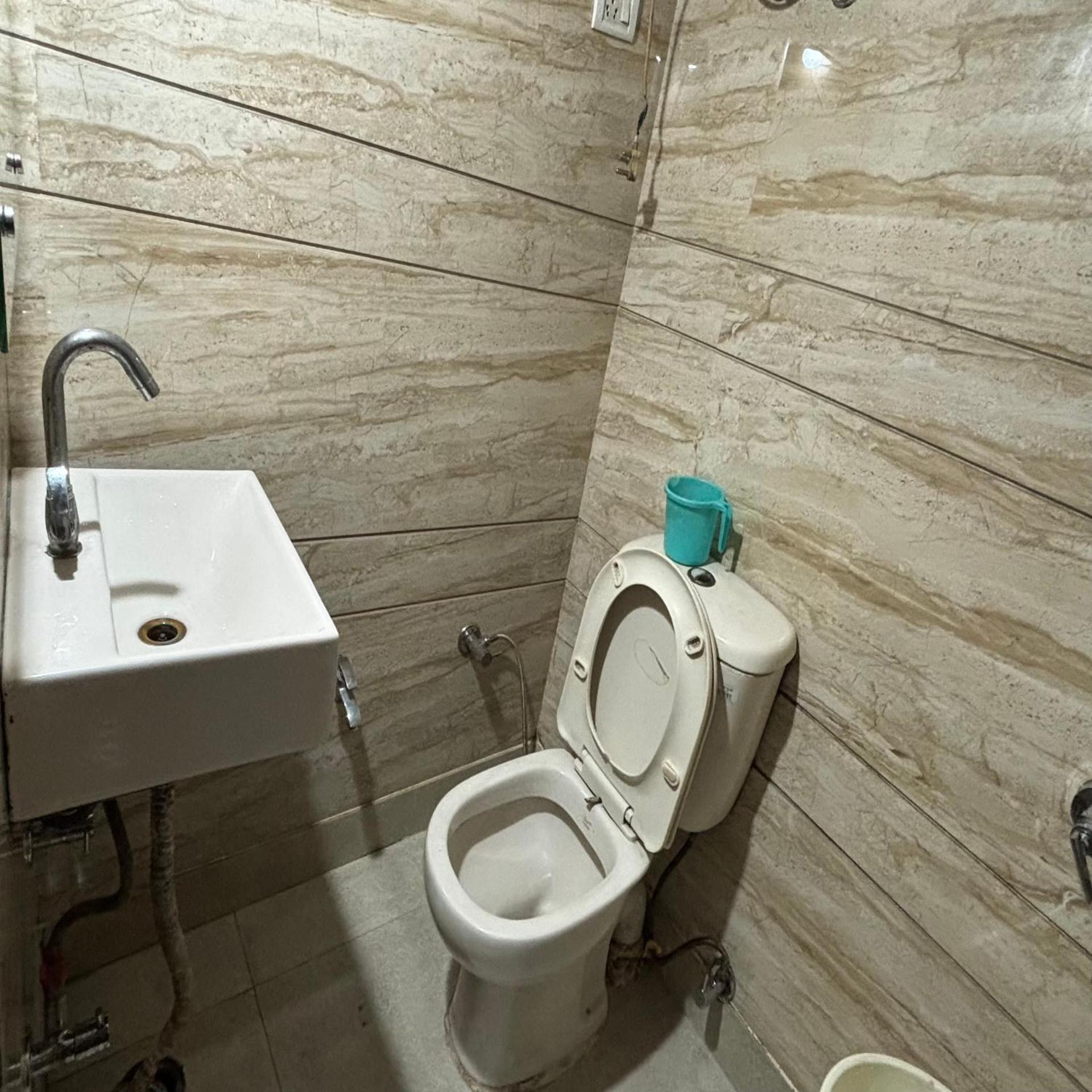 Hotel Pk International Near By New Delhi Station I Couple Friendly Nova Deli Quarto foto